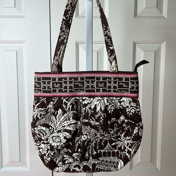 Vera Bradley Imperial Toile - Picture 1 of 6